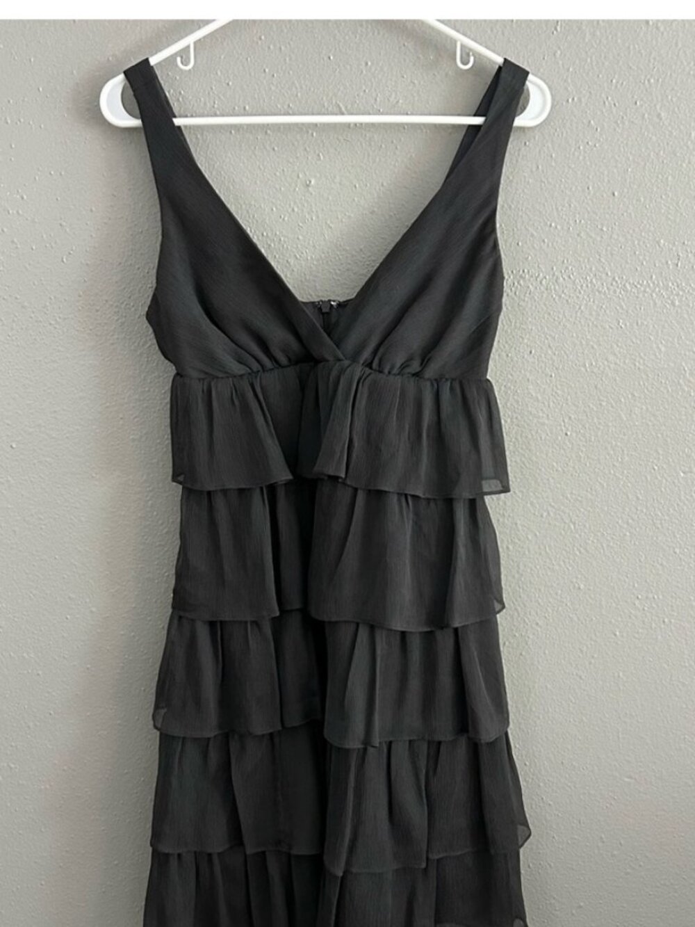 Grey 100% Silk Chiffon Tiered Ruffle Zadie Dress Size 0P Surplice Neck